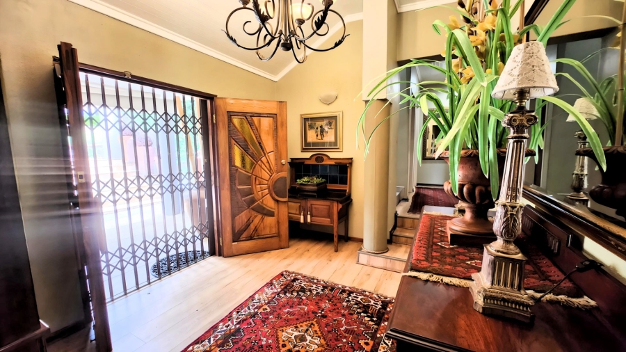 5 Bedroom Property for Sale in Doringkruin North West